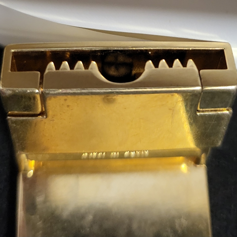 Vintage Burberry Gold Tone Brass Belt Buckle Made in Italy - Authentic - Picture 5 of 5